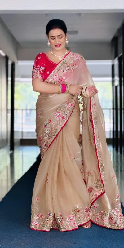 SC 1008 Cream Organza Silk Saree Perfect for Wedding, Party, Eid, Makar Sankranti, Anniversary –. Affordable Price ₹2399. Delivery 4-6 Working Days. | Sarees, Bollywood Sarees, Creative Sarees, Designer Sarees, Embroidered Sarees, Ethnic Saree, Modern Digital sarees, Party Wear Sarees