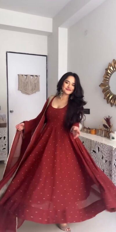 KD 1553 Maroon Faux Georgette Silk Gown with Lace Work. Wedding, Party, Festive, Events Special Price ₹2099. Delivery 4-6 Working Days. Shop now. | Gowns, Bollywood Gowns, Creative Gowns, Designer Gowns, Embroidered Gowns, Party Wear Gowns
