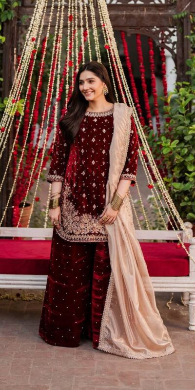 KD 1536 Maroon Viscose Velvet Thread Sequence Work Salwar Suit Wedding, Party, Festive, Events, Special Price ₹2399. Delivery 4-6 Working Days. Shop now. | Jump Suits, Tops & Bottoms, Track Suits, Salwar suit, Casual Suits, Creative suits, Designer Suits, Palazzo Suits, Party Wear Suits, Patiala Suits, Straight Suits, Trendy Wear