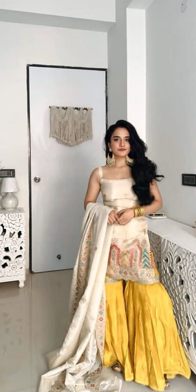 KD 1550 Off White in Color Chinnon Silk Lace Work Salwar Suit . Wedding, Party, Festive, Events, Best Price ₹2149. Delivery 4-6 Working Days. Shop now. | Jump Suits, Salwar suit, Casual Suits, Creative suits, Designer Suits, Palazzo Suits, Party Wear Suits, Patiala Suits, Straight Suits