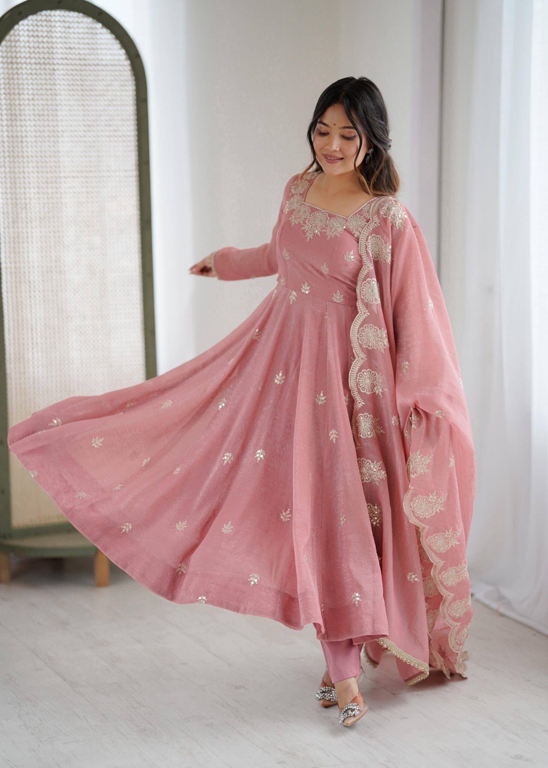 ZF 5011 Onion Crunchy Silk Gown with Embroidery Work. Wedding, Party, Festive, Events Best Price ₹2099. Delivery 4-6 Working Days. Shop now. | Gowns, Bollywood Gowns, Creative Gowns, Designer Gowns, Embroidered Gowns, Party Wear Gowns
