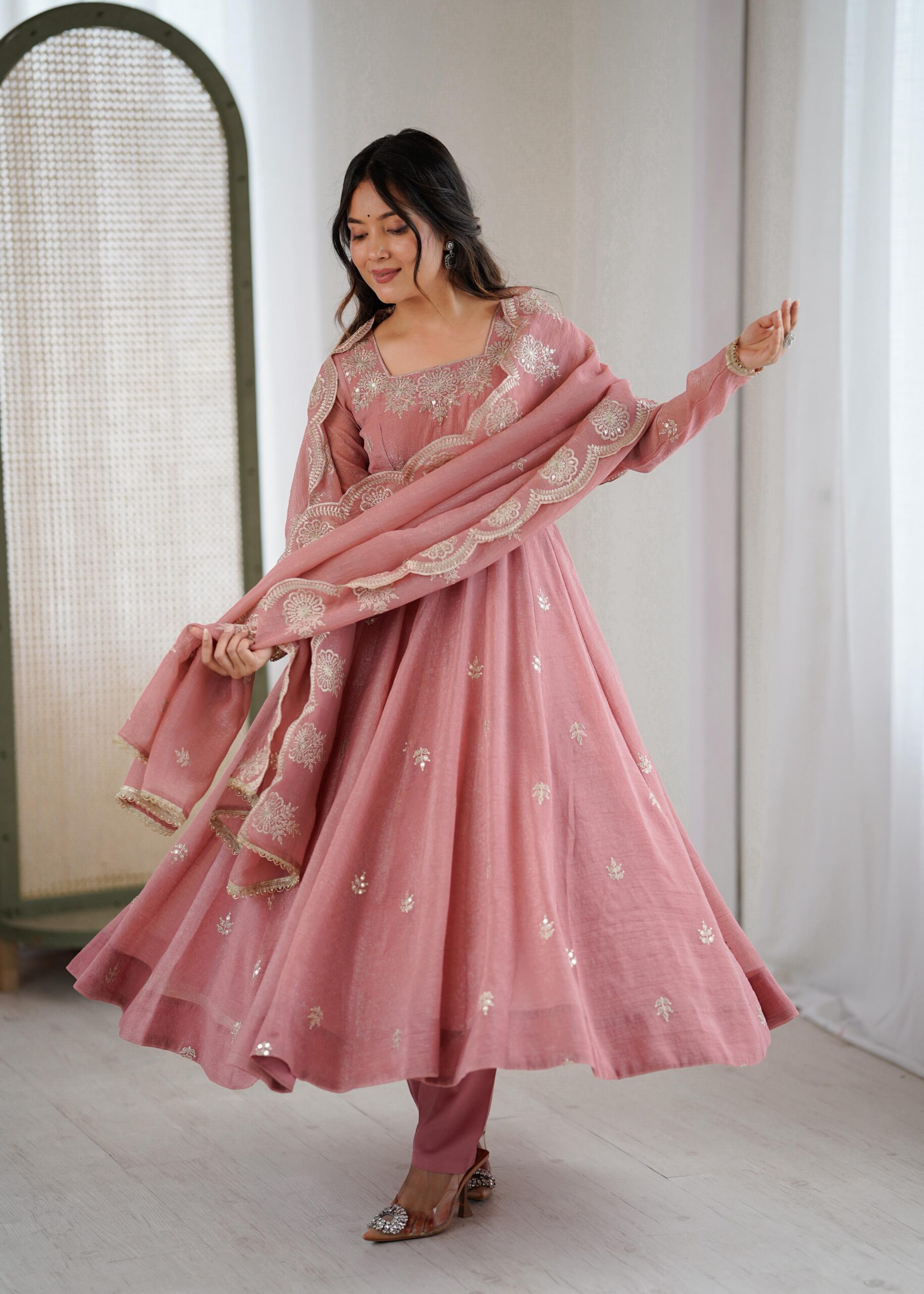 ZF 5011 Onion Crunchy Silk Gown with Embroidery Work. Wedding, Party, Festive, Events Best Price ₹2099. Delivery 4-6 Working Days. Shop now. | Gowns, Bollywood Gowns, Creative Gowns, Designer Gowns, Embroidered Gowns, Party Wear Gowns