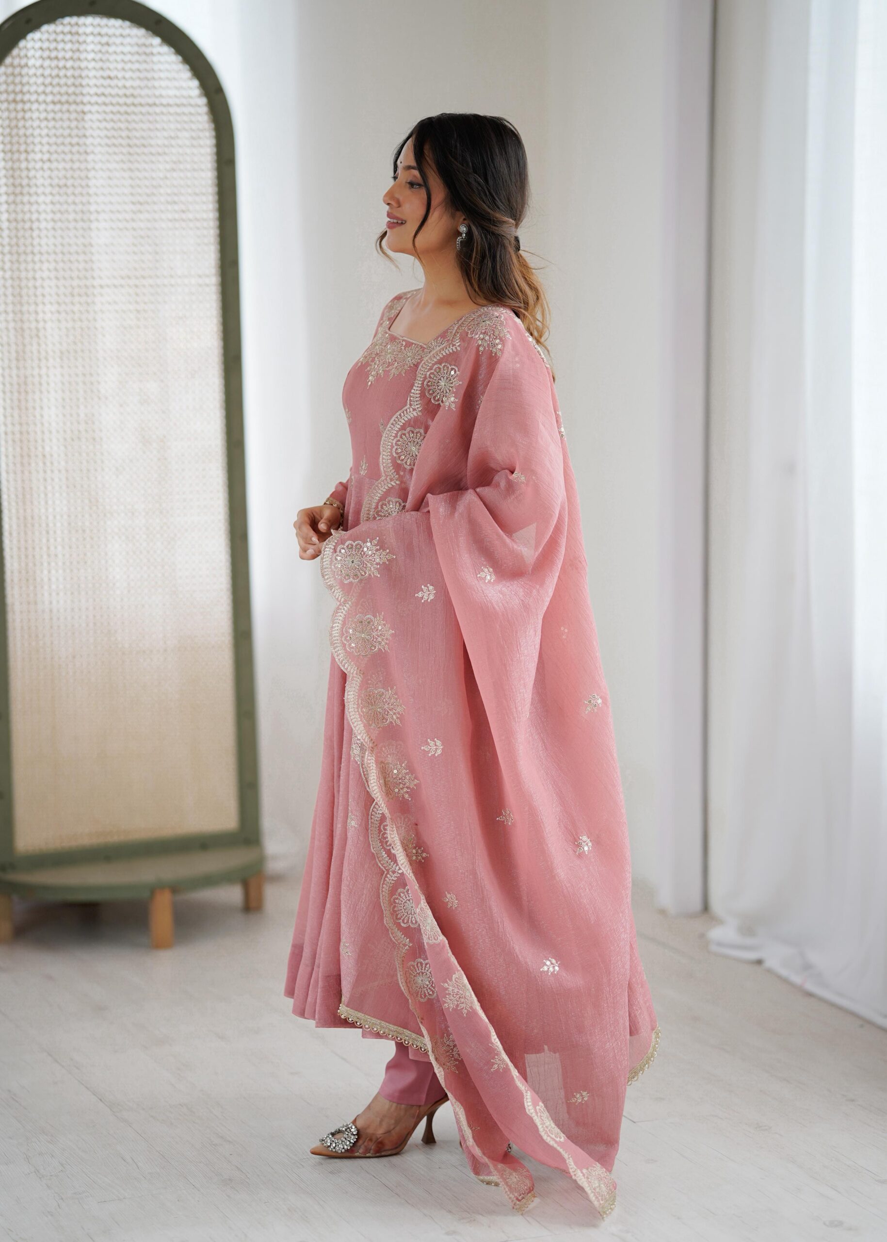 ZF 5011 Onion Crunchy Silk Gown with Embroidery Work. Wedding, Party, Festive, Events Best Price ₹2099. Delivery 4-6 Working Days. Shop now. | Gowns, Bollywood Gowns, Creative Gowns, Designer Gowns, Embroidered Gowns, Party Wear Gowns