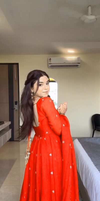 MF 1003 Orange Georgette Gown. Perfect for Wedding, Party, Pongal, Bridal Wear, Anniversary – Affordable Price ₹1799. Delivery 4-6 Working Days. Shop now. | Gowns, Bollywood Gowns, Creative Gowns, Designer Gowns, Embroidered Gowns, Party Wear Gowns