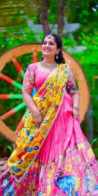 PC 427 Pink Chent Crap Lehenga Choli Perfect for Wedding, Party, Lohri, Ethnic Day, Festival Celebrations – . Affordable Price ₹2079. Delivery 4-6 Work | Lehenga, Bollywood Lehenga, Creative Lehenga, Designer Lehenga, Embroidered Lehenga, Party Wear Lehenga