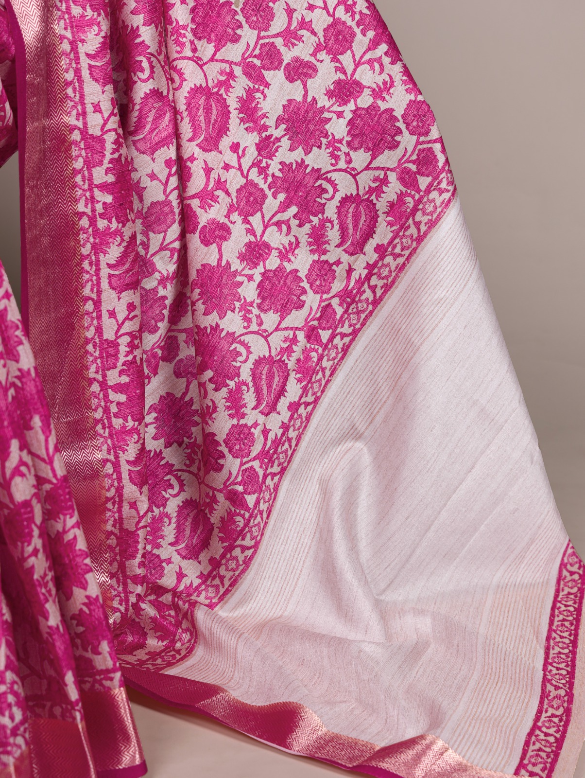 YNF 7055 Pink in Tasar Silk With Viscose Border Lace Work & Lace Border Saree. Exclusive Offer ₹1699. Delivery 4-6 Working Days. Shop now. | Sarees, Bollywood Sarees, Creative Sarees, Designer Sarees, Embroidered Sarees, Ethnic Saree, Modern Digital sarees, Party Wear Sarees