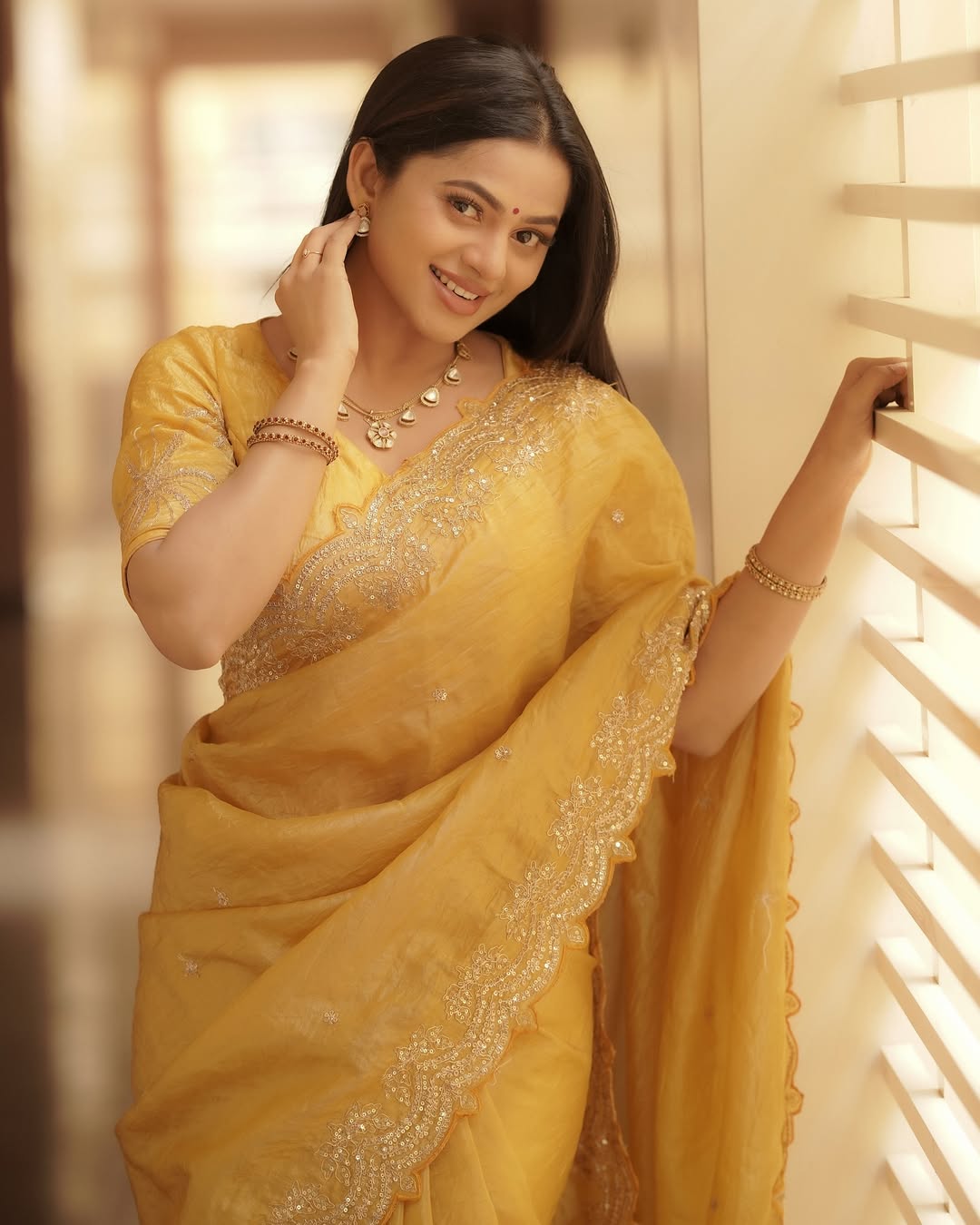 JR 642 Yellow Soft gold crush Saree Perfect for Wedding, Party, Diwali, Pongal, Baisakhi – . Now at just ₹1999. Delivery 4-6 Working Days. Shop now. | Sarees, Bollywood Sarees, Creative Sarees, Designer Sarees, Embroidered Sarees, Ethnic Saree, Modern Digital sarees, Party Wear Sarees