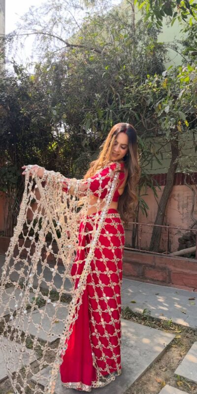 ₹2499 | SRK 5322 Red Fendy Silk Saree with Lace Work & Mirror Work. Wedding, Party, Festive, Events, Festive Deal ₹2499. Delivery 4-6 Working Days. Shop now. | Sarees, Bollywood Sarees, Creative Sarees, Designer Sarees, Embroidered Sarees, Ethnic Saree, Modern Digital sarees, Party Wear Sarees