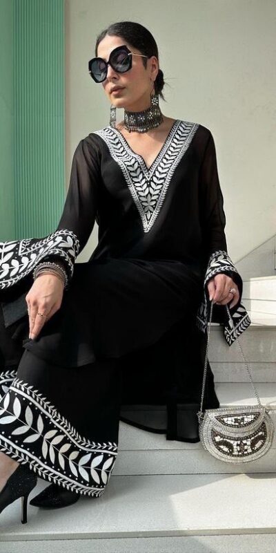 ₹1849 | ST 147 Black Color Faux Georgette Salwar Suit with Embroidery Work. Best Price ₹1849. Delivery 4-6 Working Days. Shop now. | Jump Suits, Salwar suit, Casual Suits, Creative suits, Designer Suits, Palazzo Suits, Party Wear Suits, Patiala Suits, Straight Suits