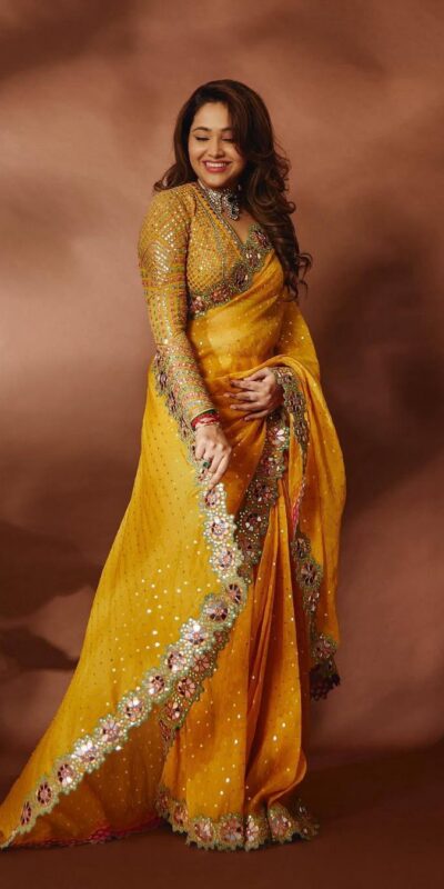 ES Aditi Yellow Faux Georgette Saree Perfect for Wedding, Party, Bridal Wear, Baisakhi, Raksha Bandhan –. Introductory Price ₹2449. Delivery 4-6 Workin | Sarees, Bollywood Sarees, Creative Sarees, Designer Sarees, Embroidered Sarees, Ethnic Saree, Modern Digital sarees, Party Wear Sarees