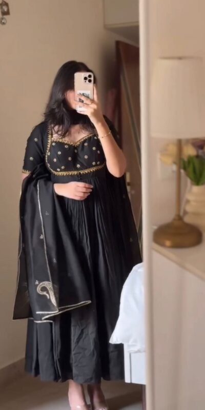 RTC 6024 Black Color Vichitra Silk Thread Sequence Work Gown . Exclusive Offer ₹1999. Delivery 4-6 Working Days. Shop now. | Gowns, Bollywood Gowns, Creative Gowns, Designer Gowns, Embroidered Gowns, Party Wear Gowns