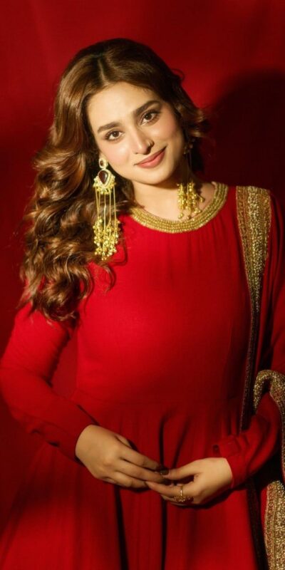 RRTC 6026 Red Color Vichitra Silk Thread Sequence Work Gown . Exclusive Offer ₹2499. Delivery 4-6 Working Days. Shop now. | Gowns, Bollywood Gowns, Creative Gowns, Designer Gowns, Embroidered Gowns, Party Wear Gowns