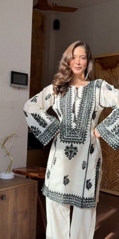 SRK 5349 White Rayon Butti Silk Salwar Suit with Embroidery Work. Special Price ₹1899. Delivery 4-6 Working Days. Shop now. | Jump Suits, Salwar suit, Casual Suits, Creative suits, Designer Suits, Palazzo Suits, Party Wear Suits, Patiala Suits, Straight Suits
