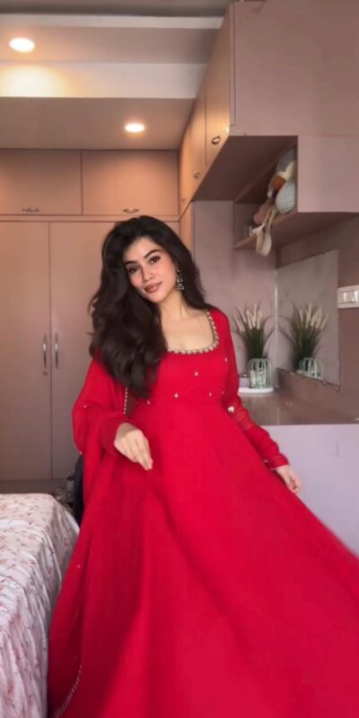 ZB 5074 Red Faux Georgette Gown Perfect for Wedding, Party, Raksha Bandhan, Temple Visit, Onam – . Get it for ₹1899. Delivery 4-6 Working Days. Shop now | Gowns, Bollywood Gowns, Creative Gowns, Designer Gowns, Embroidered Gowns, Party Wear Gowns