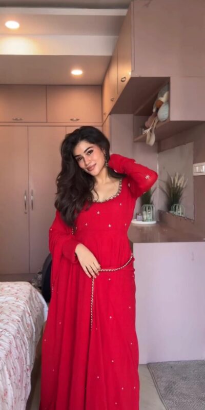 ZB 5074 Red Faux Georgette Gown Perfect for Wedding, Party, Raksha Bandhan, Temple Visit, Onam – . Get it for ₹1899. Delivery 4-6 Working Days. Shop now | Gowns, Bollywood Gowns, Creative Gowns, Designer Gowns, Embroidered Gowns, Party Wear Gowns