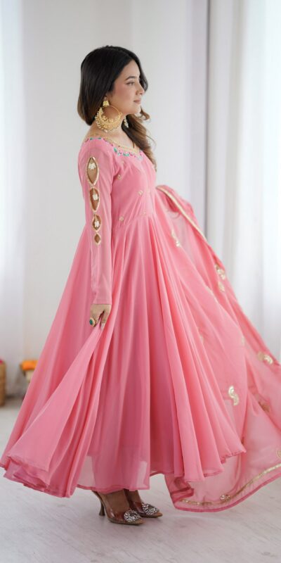 SRK 5363 Dusty Pink | Dusty Pink Faux Georgette Gown with Sequins Work & Embroidery Work. Affordable Price ₹2099. Delivery 4-6 Working Days. Shop now. | Gowns, Bollywood Gowns, Creative Gowns, Designer Gowns, Embroidered Gowns, Party Wear Gowns