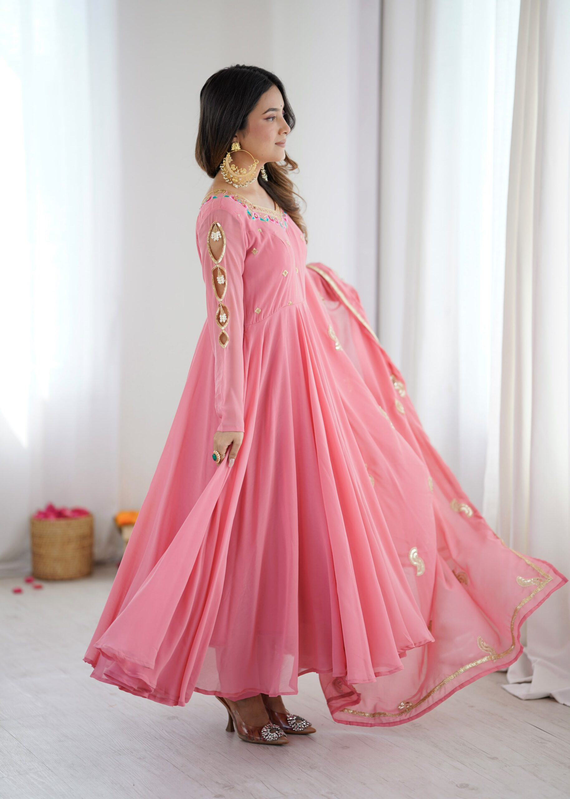 SRK 5363 Dusty Pink | Dusty Pink Faux Georgette Gown with Sequins Work & Embroidery Work. Affordable Price ₹2099. Delivery 4-6 Working Days. Shop now. | Gowns, Bollywood Gowns, Creative Gowns, Designer Gowns, Embroidered Gowns, Party Wear Gowns