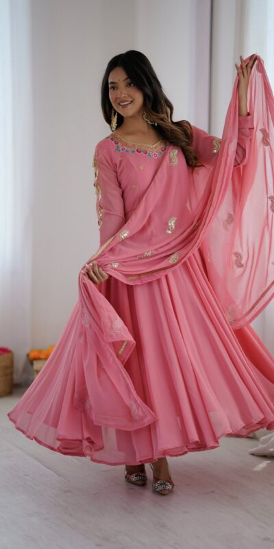 SRK 5363 Dusty Pink | Dusty Pink Faux Georgette Gown with Sequins Work & Embroidery Work. Affordable Price ₹2099. Delivery 4-6 Working Days. Shop now. | Gowns, Bollywood Gowns, Creative Gowns, Designer Gowns, Embroidered Gowns, Party Wear Gowns