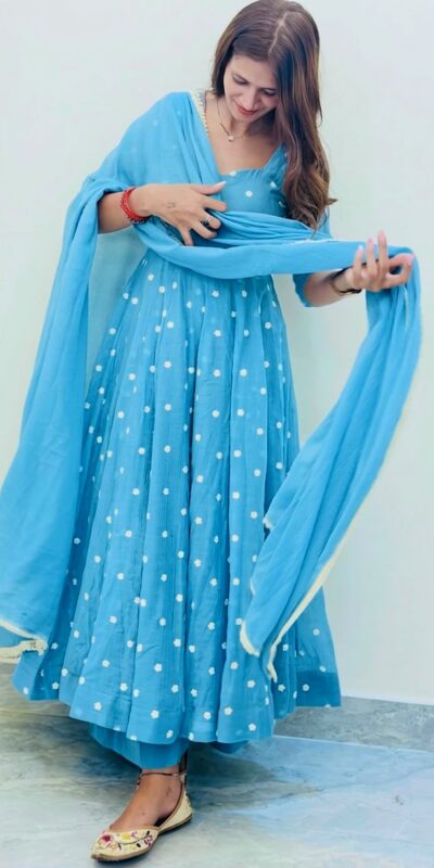 SRK 5358 Sky Blue with Thread Embroidery & Work Sky Blue Georgette Gown . Festive Deal ₹1899. Delivery 4-6 Working Days. Shop now. | Gowns, Bollywood Gowns, Creative Gowns, Designer Gowns, Embroidered Gowns, Party Wear Gowns