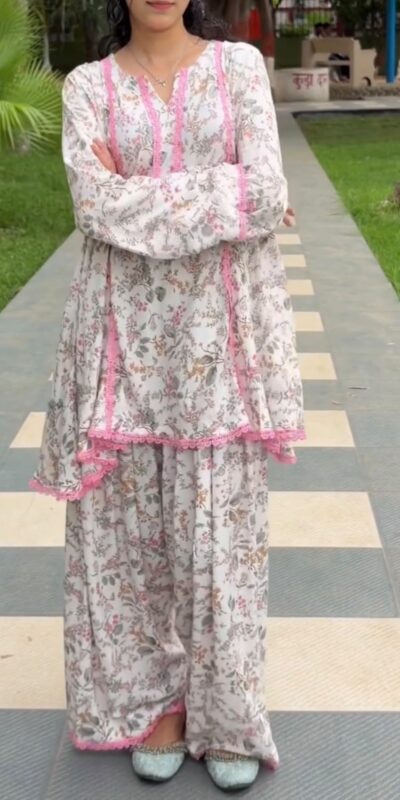 SRK 3180 Pink Natural Crep Lace Work & Digital Print Salwar Suit . Exclusive Offer ₹1949. Delivery 4-6 Working Days. Shop now. | Jump Suits, Salwar suit, Casual Suits, Creative suits, Designer Suits, Palazzo Suits, Party Wear Suits, Patiala Suits, Straight Suits