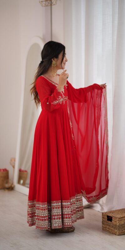 SSR 549 Red Fox Perfect for Wedding, Party, Durga Puja, Diwali, Anniversary –Georgette Gown. Now at just ₹2449. Delivery 4-6 Working Days. Shop now. | Gowns, Bollywood Gowns, Creative Gowns, Designer Gowns, Embroidered Gowns, Party Wear Gowns