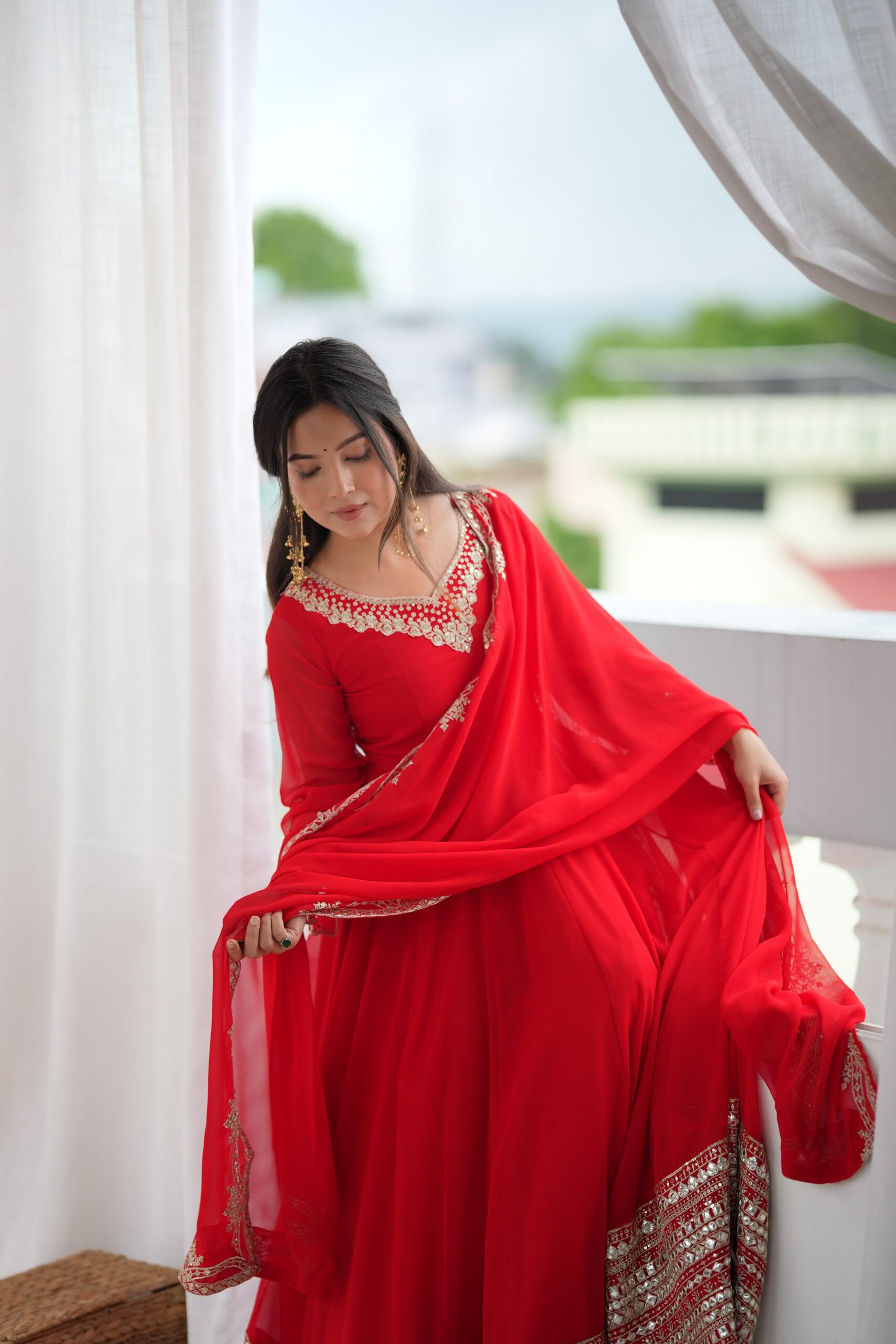 SSR 549 Red Fox Perfect for Wedding, Party, Durga Puja, Diwali, Anniversary –Georgette Gown. Now at just ₹2449. Delivery 4-6 Working Days. Shop now. | Gowns, Bollywood Gowns, Creative Gowns, Designer Gowns, Embroidered Gowns, Party Wear Gowns