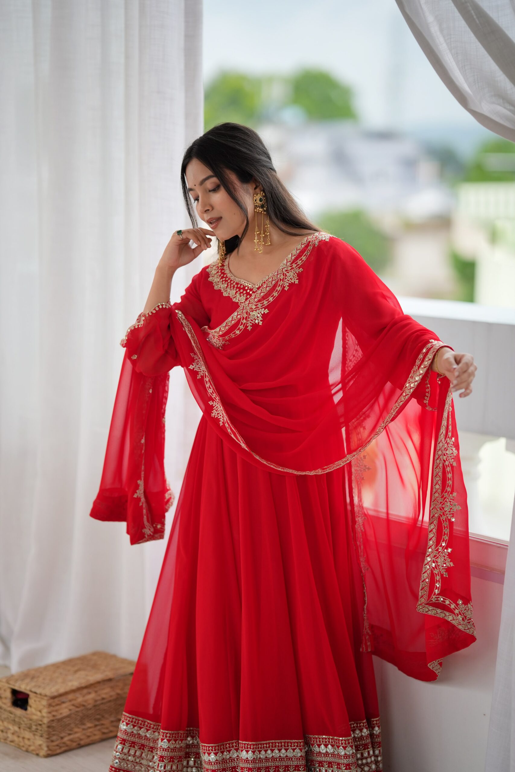 SSR 549 Red Fox Perfect for Wedding, Party, Durga Puja, Diwali, Anniversary –Georgette Gown. Now at just ₹2449. Delivery 4-6 Working Days. Shop now. | Gowns, Bollywood Gowns, Creative Gowns, Designer Gowns, Embroidered Gowns, Party Wear Gowns