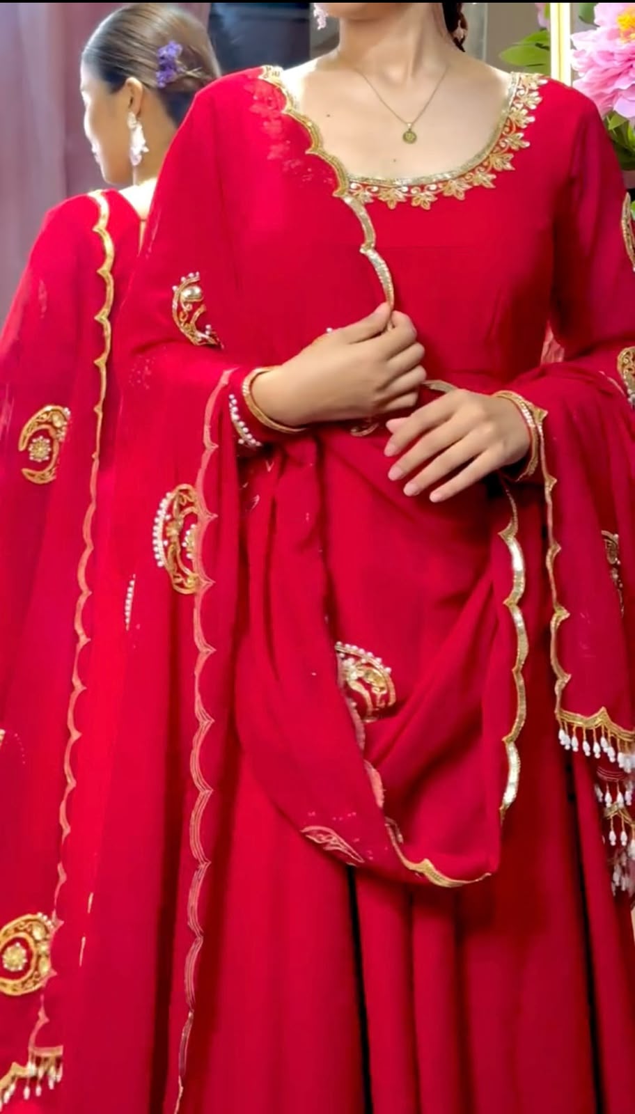 VLM 351 Red Fox Perfect for Wedding, Party, Durga Puja, Diwali, Anniversary –Georgette Gown. Now at just ₹2199. Delivery 4-6 Working Days. Shop now. | Gowns, Bollywood Gowns, Creative Gowns, Designer Gowns, Embroidered Gowns, Party Wear Gowns