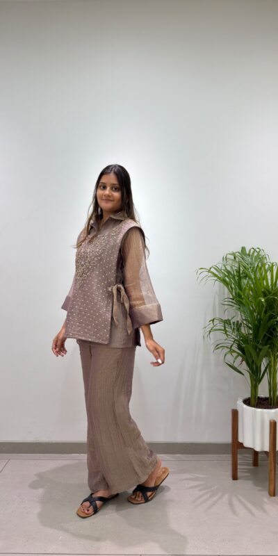 BE 484 Brown Colour | Brown Salsa Silk Kurti with Hand Work. Get it for ₹2199. Delivery 4-6 Working Days. Online Shop now. | Kurti, Bollywood Kurti, Creative Kurtis, Designer Kurti, Party Wear Kurti, Selfie Kurti