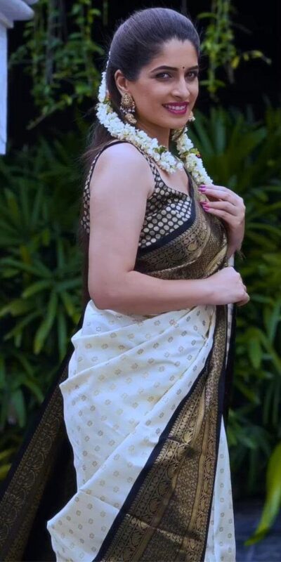 Simple White Soft Lichi Silk Rich Pallu Saree