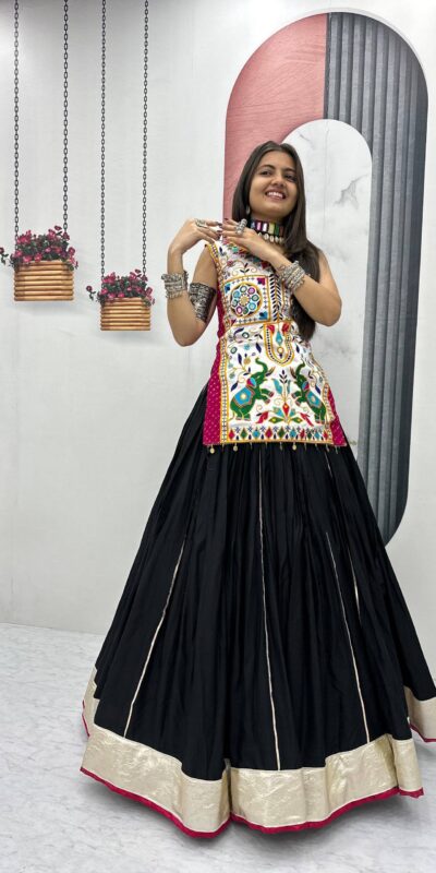 PC N43 Black in Pure Cotton Mirror Work & Gamthi Work Lehenga Choli . Exclusive Offer ₹2949. Delivery 4-6 Working Days. Shop now. | Lehenga, Bollywood Lehenga, Creative Lehenga, Designer Lehenga, Embroidered Lehenga, Party Wear Lehenga