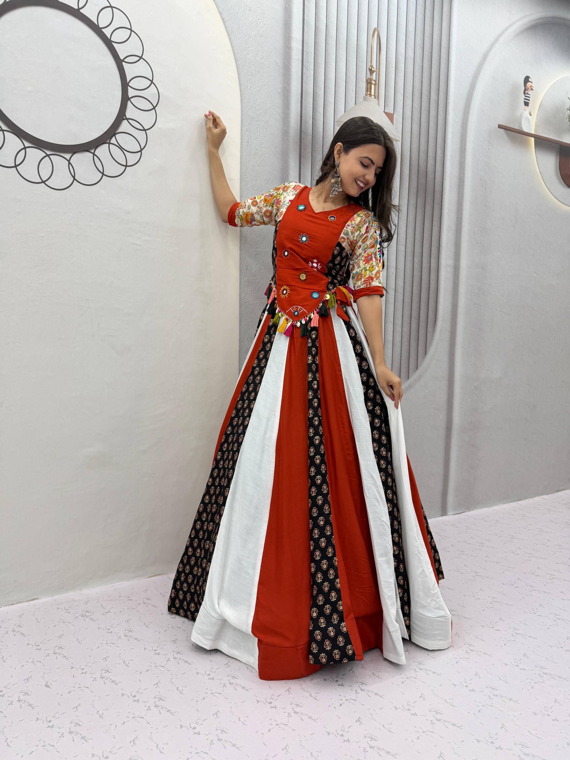 PC 587 Red in Pure Cotton Mirror Work & Gamthi Work Lehenga Choli . Exclusive Offer ₹3049. Delivery 4-6 Working Days. Shop now. | Lehenga, Bollywood Lehenga, Creative Lehenga, Designer Lehenga, Embroidered Lehenga, Party Wear Lehenga