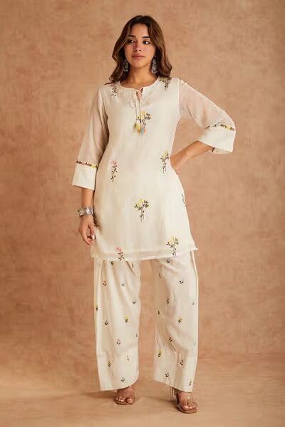 MF 513 in White Cotton Silk Digital Print & Embroidery Work Salwar Suit . Festive Deal ₹2149. Delivery 4-6 Working Days. Shop now. | Jump Suits, Salwar suit, Casual Suits, Creative suits, Designer Suits, Palazzo Suits, Party Wear Suits, Patiala Suits, Straight Suits