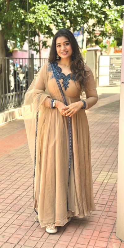 JF 058 Chiku Doremon Crush Gown with Lace Work & Mirror Work. Exclusive Offer ₹2399. Delivery 4-6 Working Days. Shop now. | Gowns, Bollywood Gowns, Creative Gowns, Designer Gowns, Embroidered Gowns, Party Wear Gowns