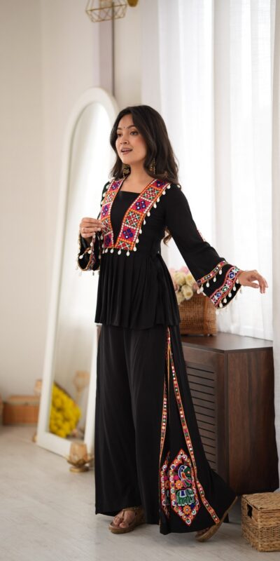 SP 93 Black Rayon Salwar Suit with Embroidery Work & Thread Embroidery. Best Price ₹2149. Delivery 4-6 Working Days. Shop now. | Jump Suits, Salwar suit, Casual Suits, Creative suits, Designer Suits, Palazzo Suits, Party Wear Suits, Patiala Suits, Straight Suits