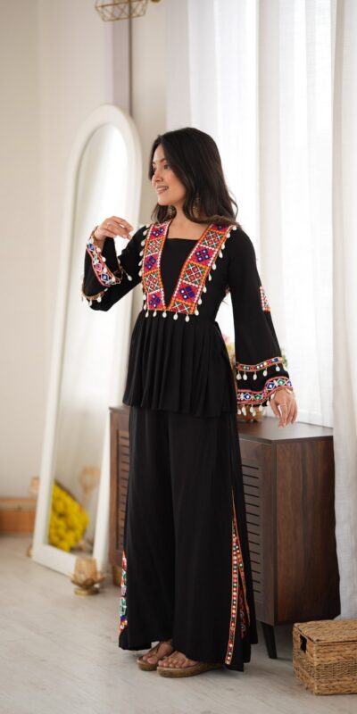 SP 93 Black Rayon Salwar Suit with Embroidery Work & Thread Embroidery. Best Price ₹2149. Delivery 4-6 Working Days. Shop now. | Jump Suits, Salwar suit, Casual Suits, Creative suits, Designer Suits, Palazzo Suits, Party Wear Suits, Patiala Suits, Straight Suits
