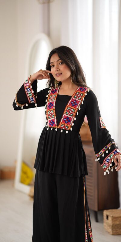 SP 93 Black Rayon Salwar Suit with Embroidery Work & Thread Embroidery. Best Price ₹2149. Delivery 4-6 Working Days. Shop now. | Jump Suits, Salwar suit, Casual Suits, Creative suits, Designer Suits, Palazzo Suits, Party Wear Suits, Patiala Suits, Straight Suits