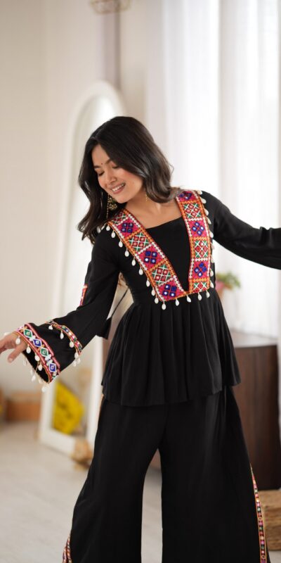 SP 93 Black Rayon Salwar Suit with Embroidery Work & Thread Embroidery. Best Price ₹2149. Delivery 4-6 Working Days. Shop now. | Jump Suits, Salwar suit, Casual Suits, Creative suits, Designer Suits, Palazzo Suits, Party Wear Suits, Patiala Suits, Straight Suits