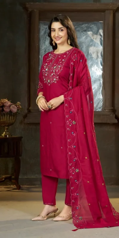 Alluring Pink Marina Silk Thread Work Salwar Suit