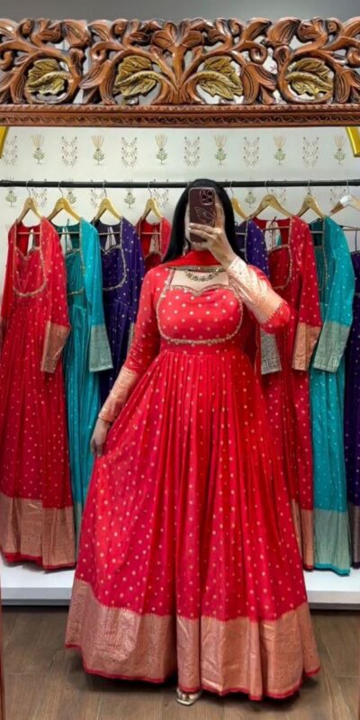 Fancy Red Jacquard Wiving Embroidery Zari Work Gown