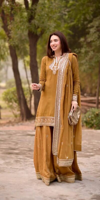 Fancy Rust Mul Chanderi Thread Work Salwar Suit