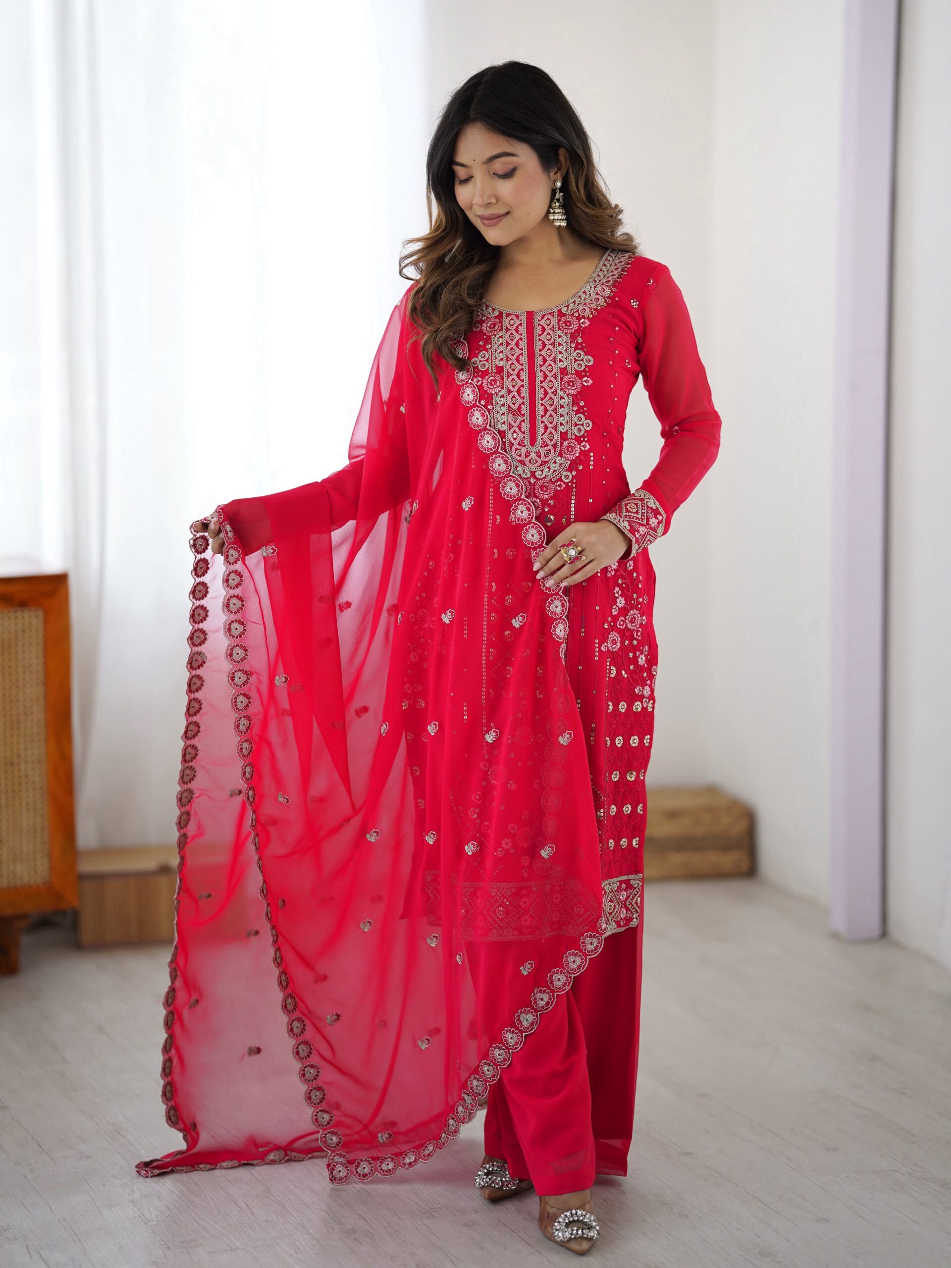 Perfect Pink Faux Georgette Thread Work Salwar Suit