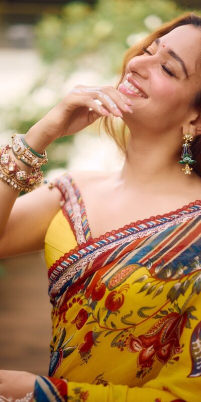 Pretty Yellow Fox Georgette Print With Fancy Lace Work Saree