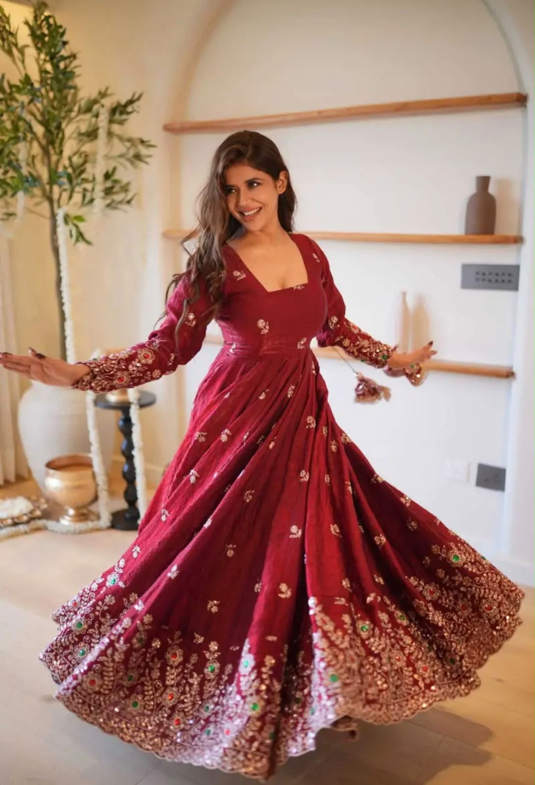Super Maroon Doremon Crush Sequence Work Gown