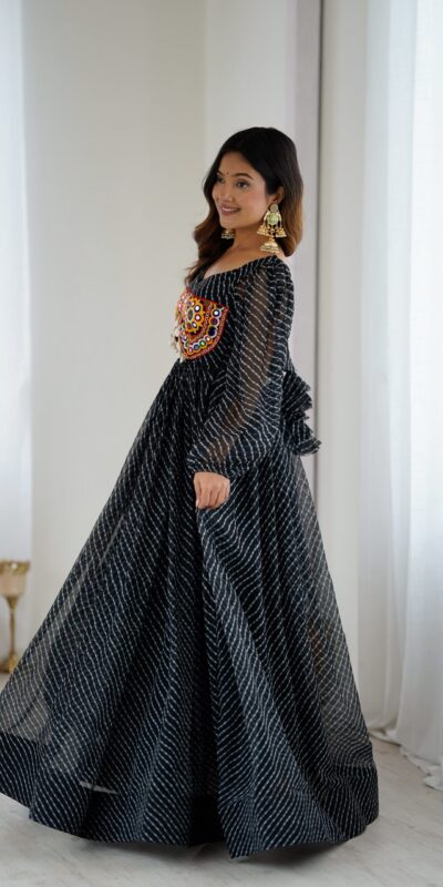 SP 40 Black Georgette Digital Print Work Gown for Wedding, Party, Cultural Events, Traditional Day, Pooja . Grab it for ₹1799. Delivery 4-6 Working Day | Gowns, Bollywood Gowns, Creative Gowns, Designer Gowns, Embroidered Gowns, Party Wear Gowns