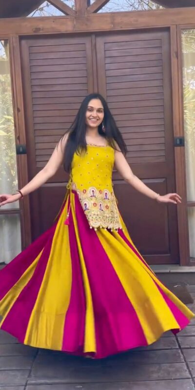 PC 592 Yellow in Color Vichitra Silk Embroidery Work Lehenga Choli . Now at just ₹3149. Delivery 4-6 Working Days. Shop now. | Lehenga, Bollywood Lehenga, Creative Lehenga, Designer Lehenga, Embroidered Lehenga, Party Wear Lehenga