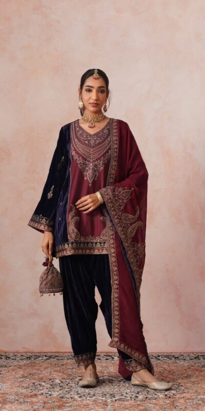 BE 522 Blue Velvet Salwar Suit. Perfect for Wedding, Party, Bridal Wear, Onam, Karwa Chauth – Exclusive Offer ₹2799. Delivery 4-6 Working Days. | Jump Suits, Salwar suit, Casual Suits, Creative suits, Designer Suits, Palazzo Suits, Party Wear Suits, Patiala Suits, Straight Suits