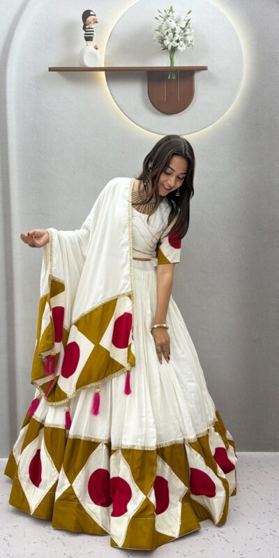 Ram 194 White in Pure Cotton Mirror Work & Gamthi Work Lehenga Choli . Exclusive Offer ₹3149. Delivery 4-6 Working Days. Shop now. | Lehenga, Bollywood Lehenga, Creative Lehenga, Designer Lehenga, Embroidered Lehenga, Party Wear Lehenga