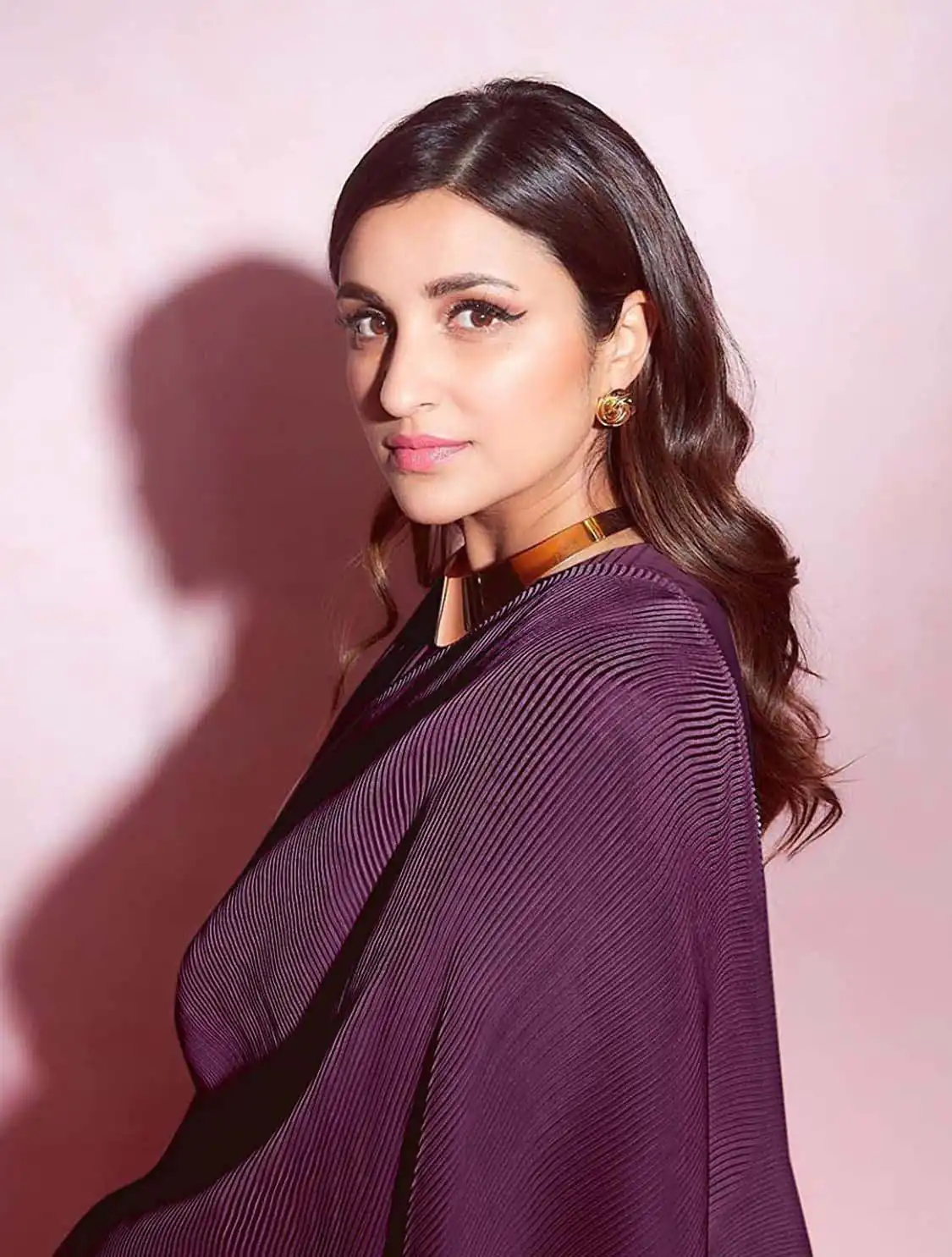 parineeti-chopra-all-new-fashion-purple-color-pleated-saree