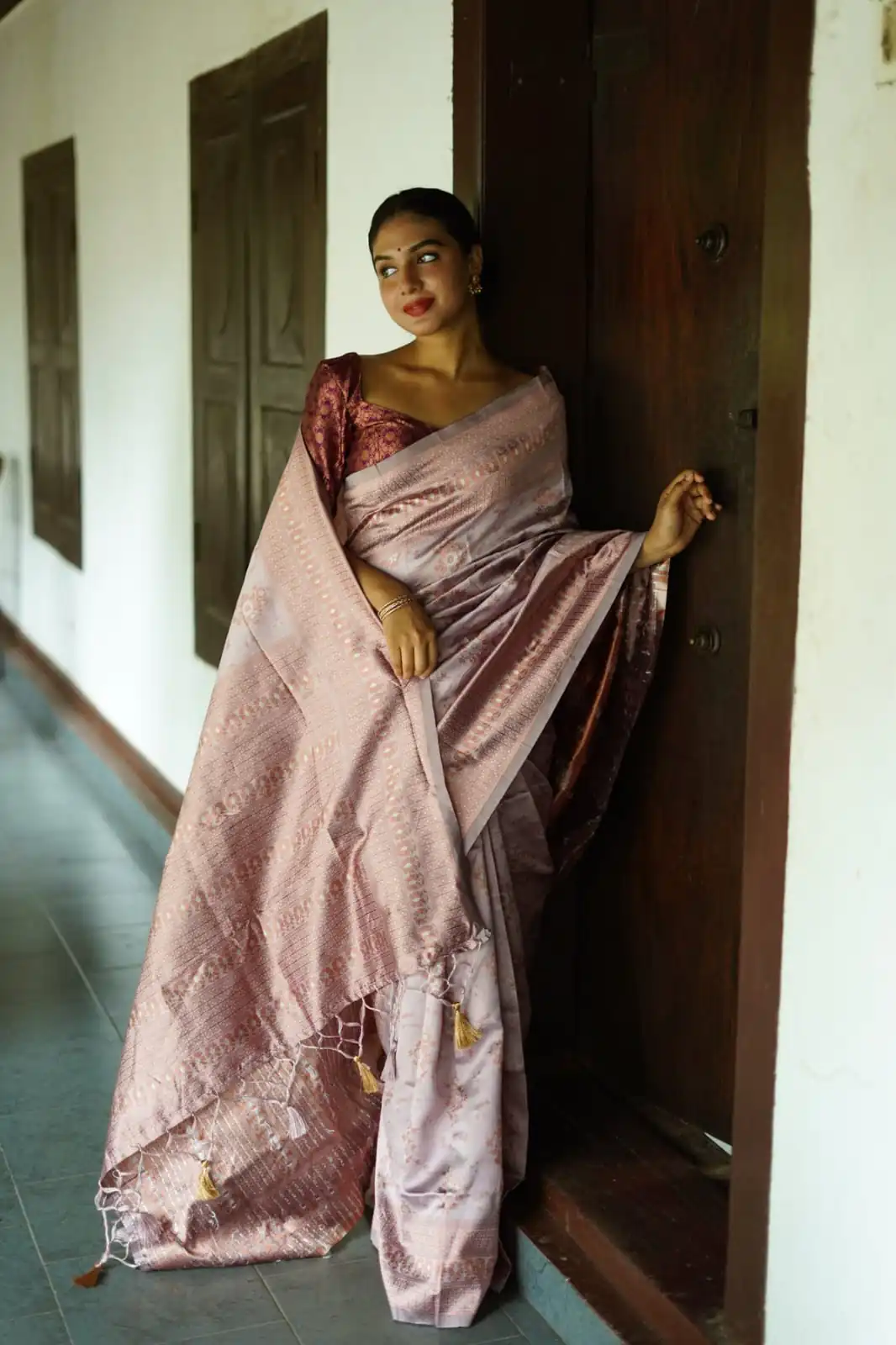 DDF 126 Cream Color Soft Lichi Silk Ordinary Design Rich Pallu Saree Casual, Party Wear, Events, Festivals Etc. Expected Delivery 4-6 Working Days 1549 | Sarees, Bollywood Sarees, Creative Sarees, Designer Sarees, Embroidered Sarees, Ethnic Saree, Modern Digital sarees, Party Wear Sarees